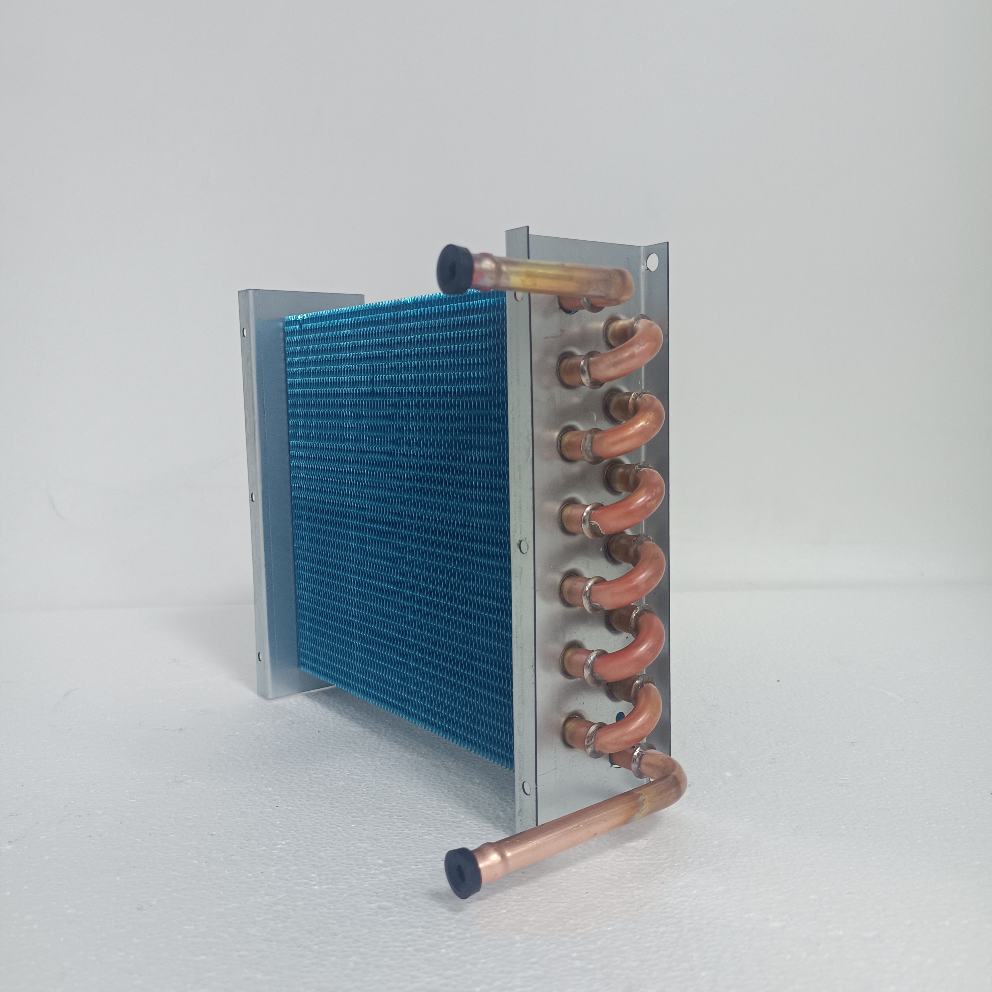 Condenser for Bus-mounted Refrigerators